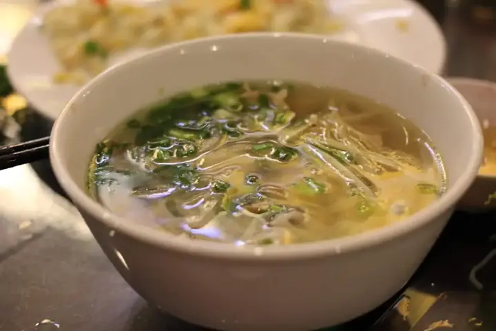 Sopa de huevo