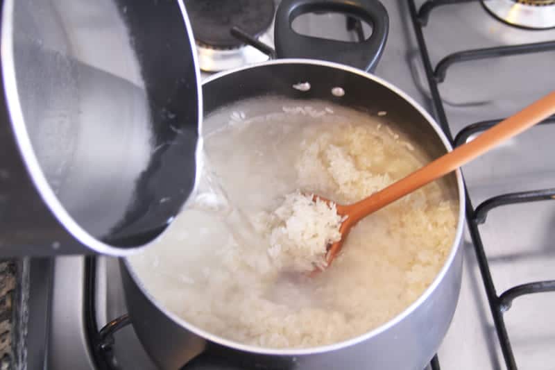 cocinar arroz